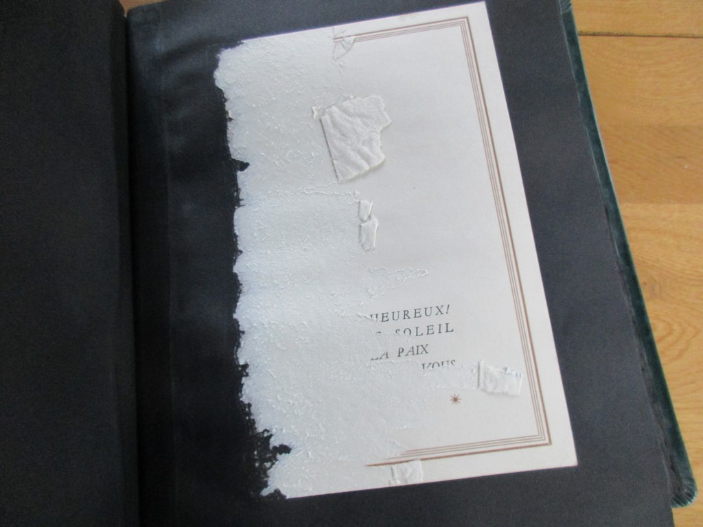 Photo article
